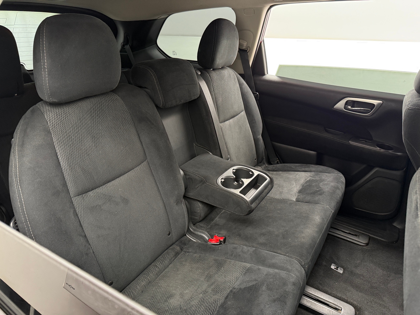 Thumbnail: 2016 Nissan Pathfinder - 6