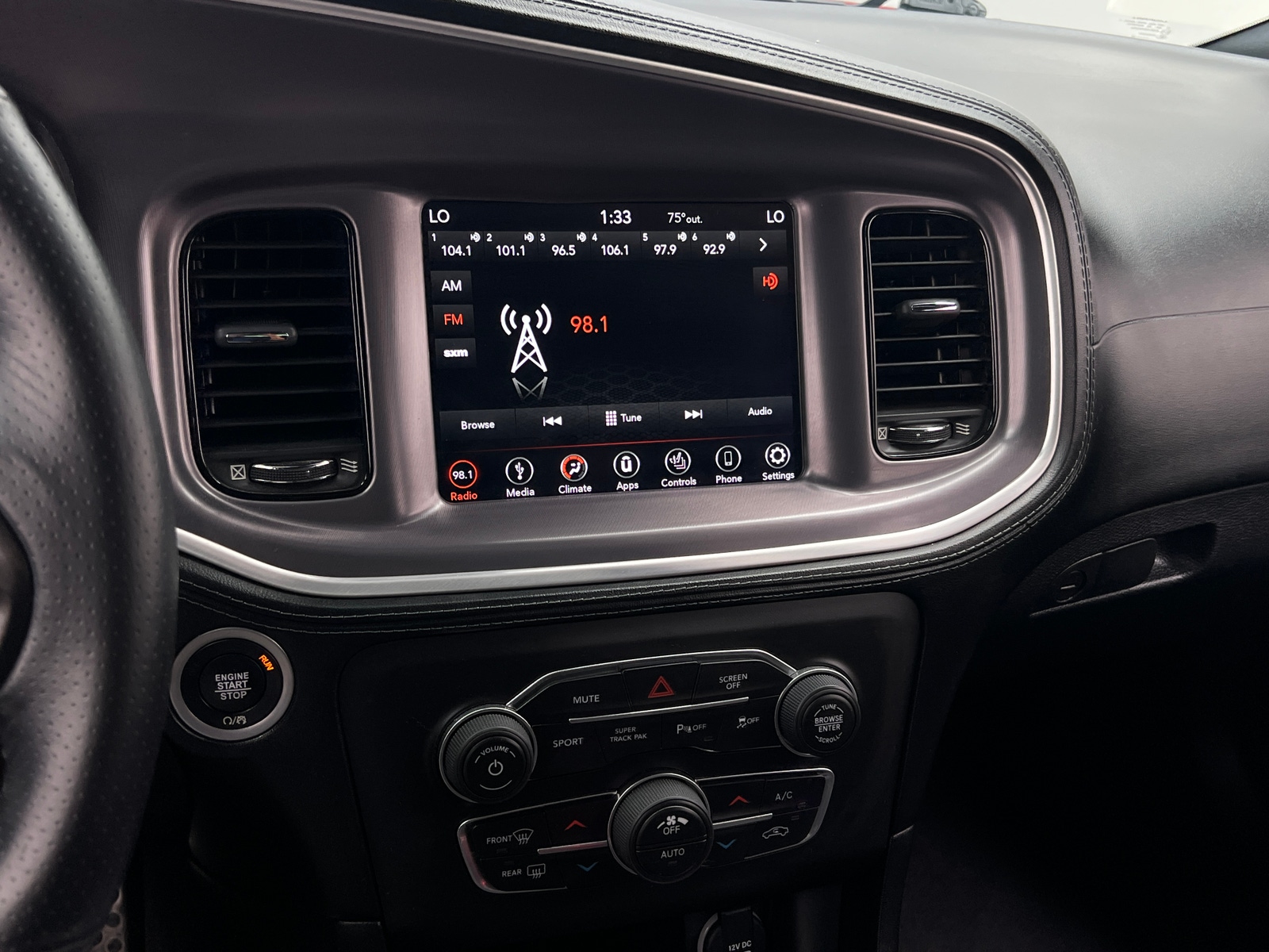 Thumbnail: 2019 Dodge Charger - 3