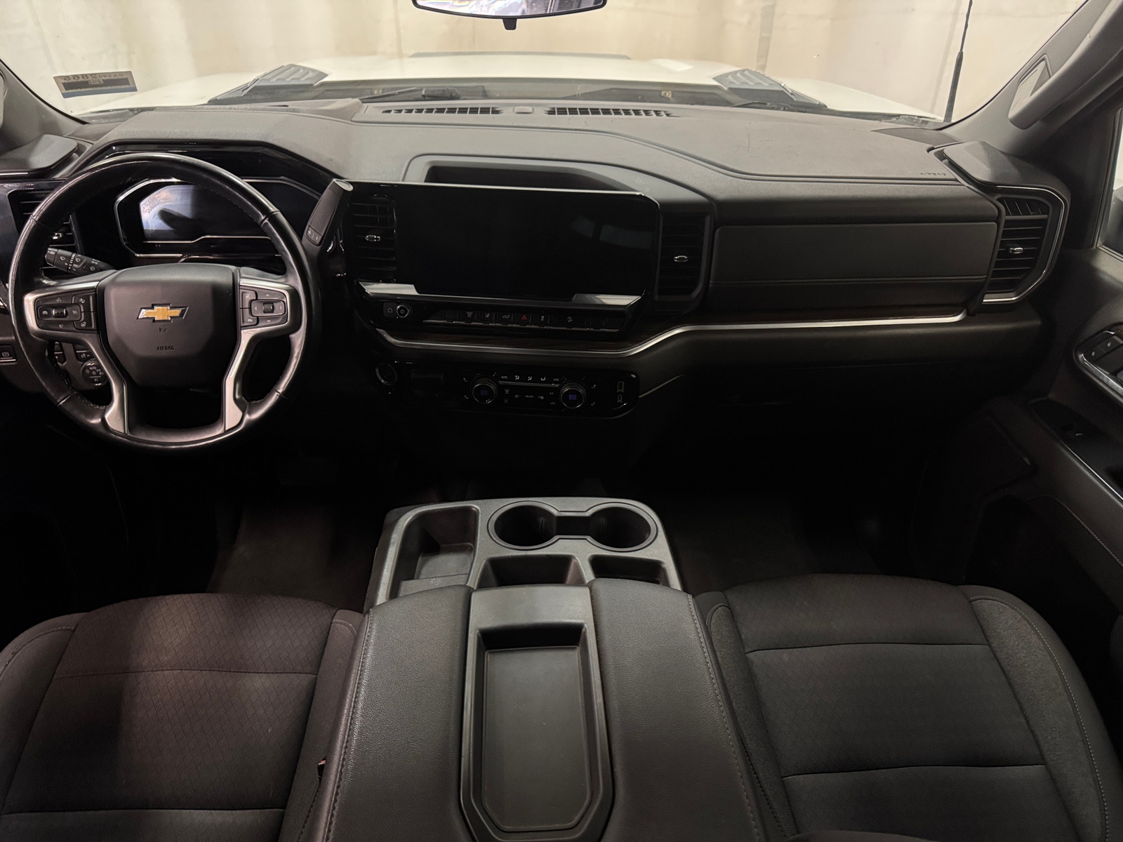 Thumbnail: 2024 Chevrolet Silverado 2500 - 3