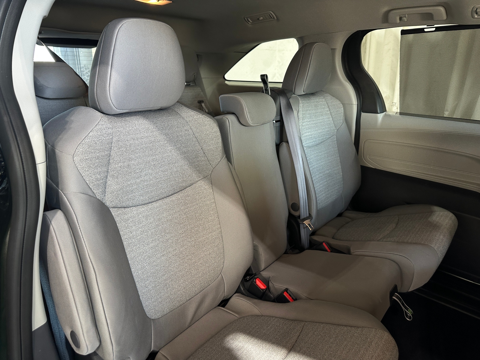 Thumbnail: 2024 Toyota Sienna - 6