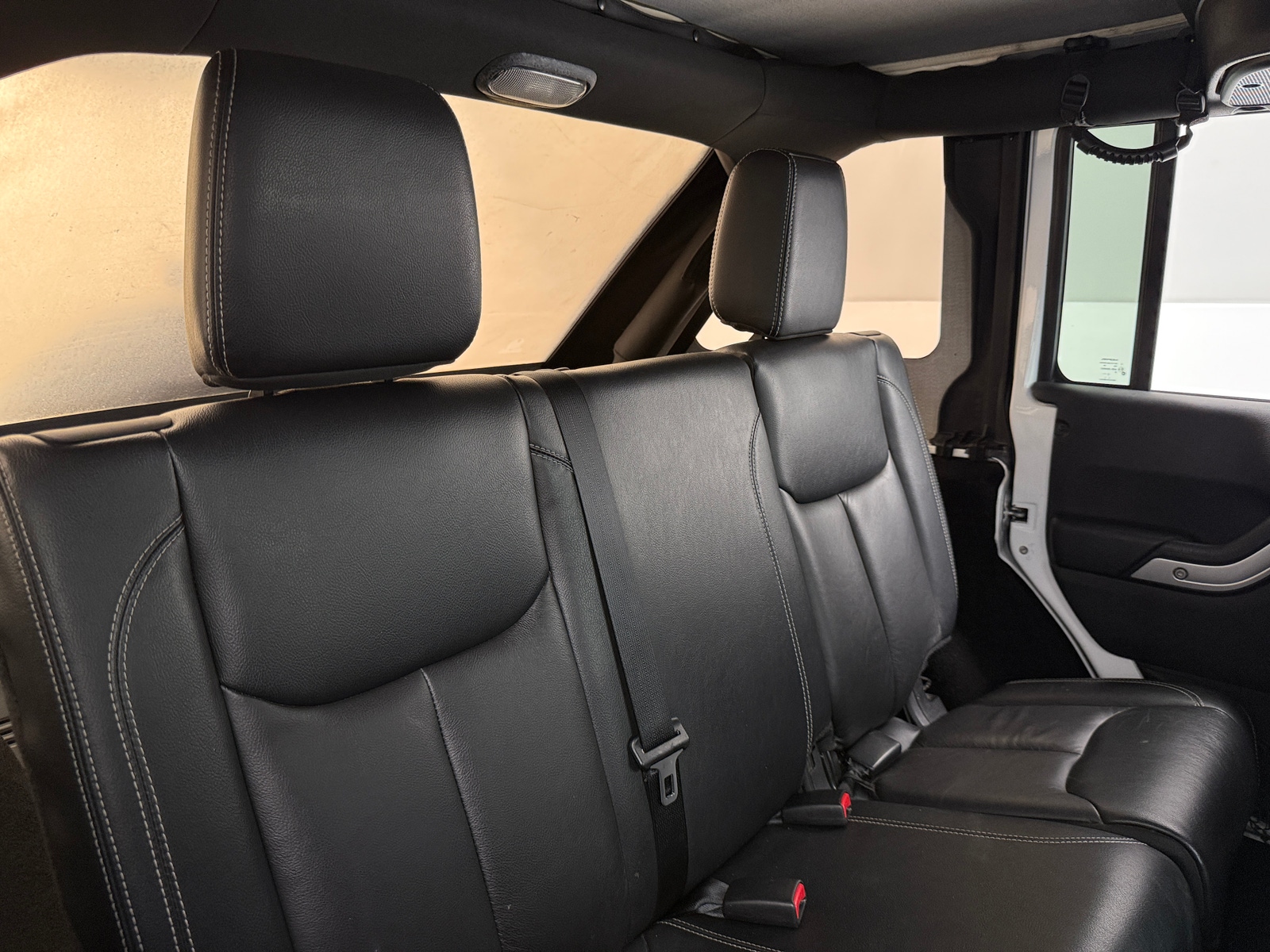Thumbnail: 2015 Jeep Wrangler - 5