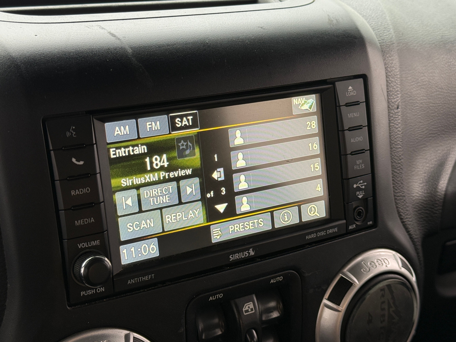 Thumbnail: 2015 Jeep Wrangler - 3
