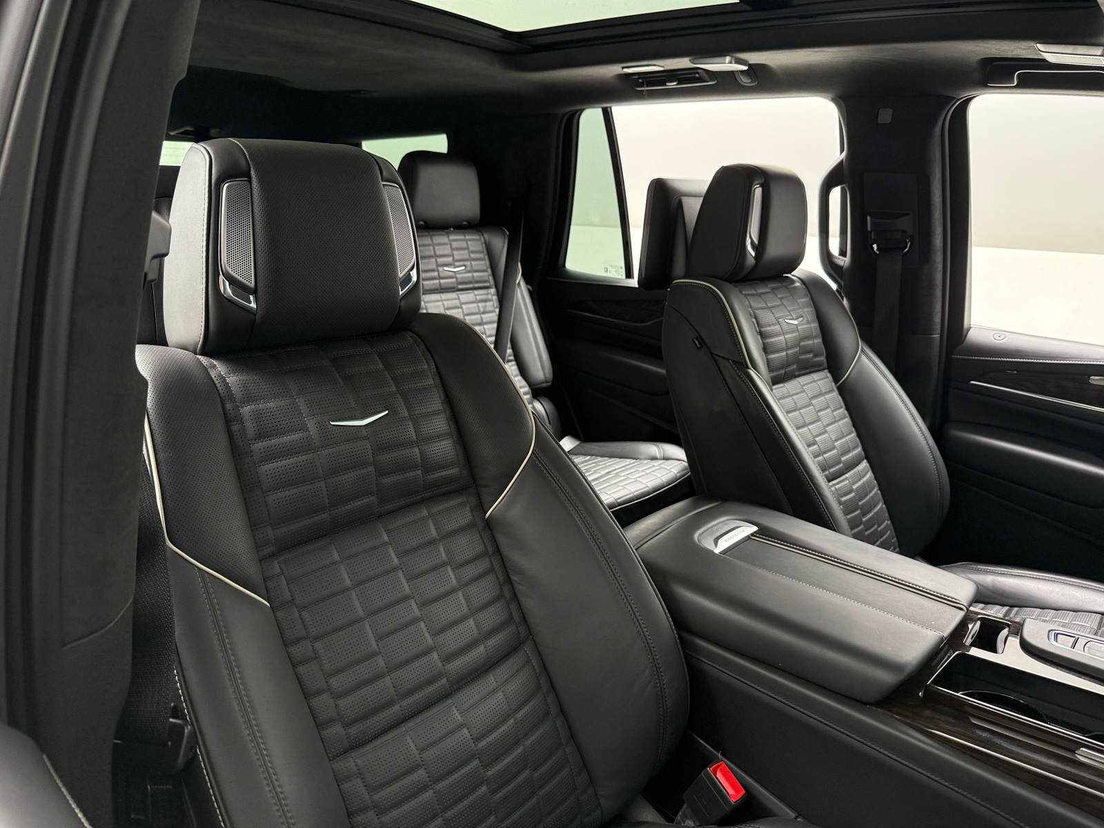 Thumbnail: 2023 Cadillac Escalade - 2