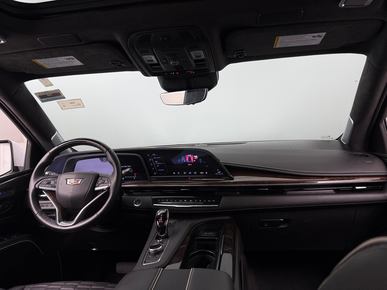 Thumbnail: 2023 Cadillac Escalade - 3