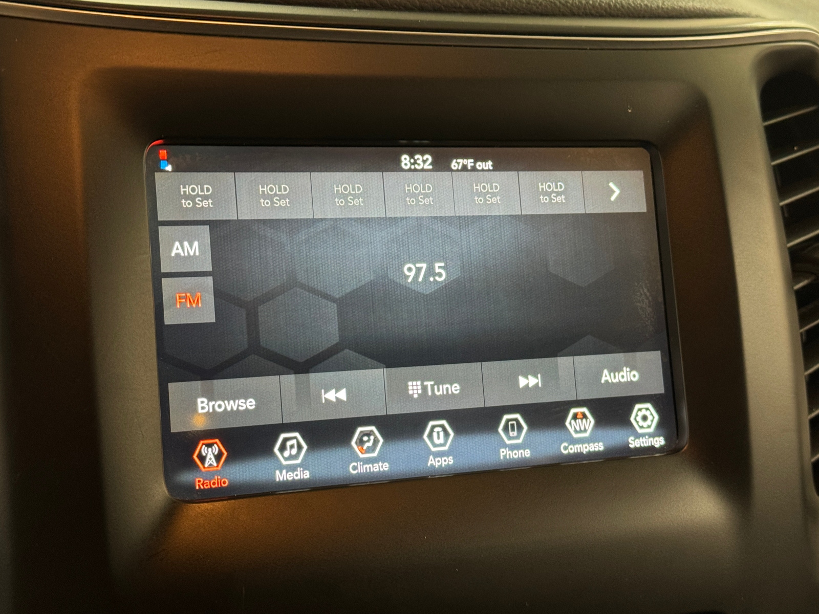 Thumbnail: 2019 Jeep Cherokee - 4