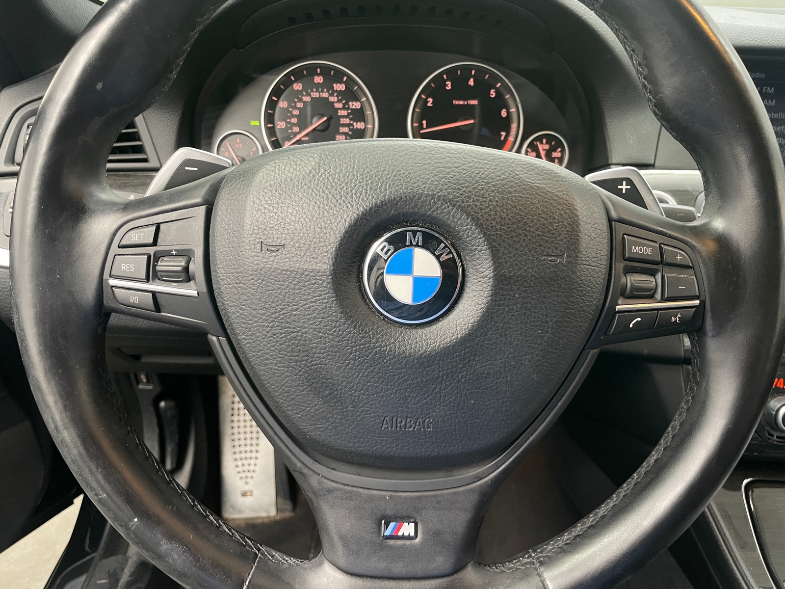 Thumbnail: 2012 BMW 5 Series - 4