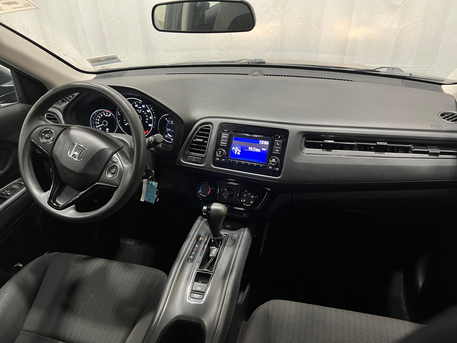 Thumbnail: 2016 Honda HR-V - 3