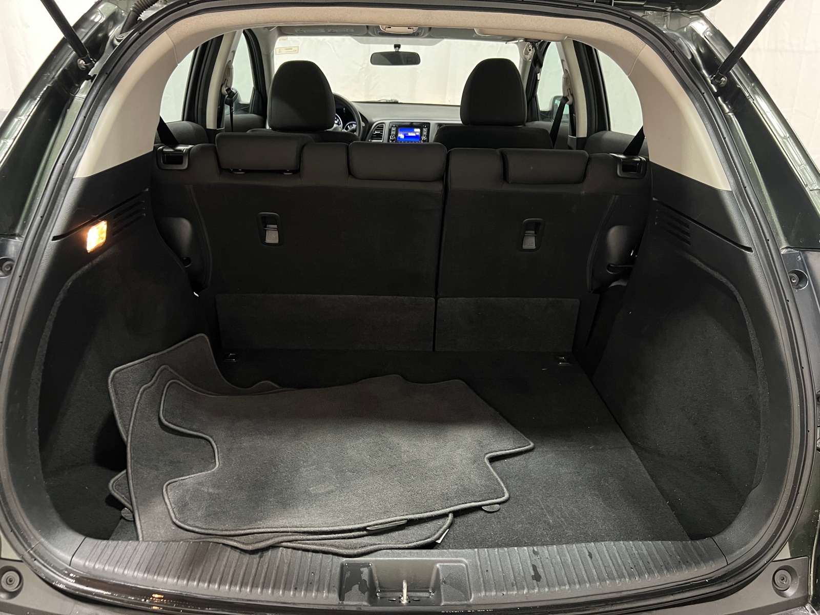 Thumbnail: 2016 Honda HR-V - 7