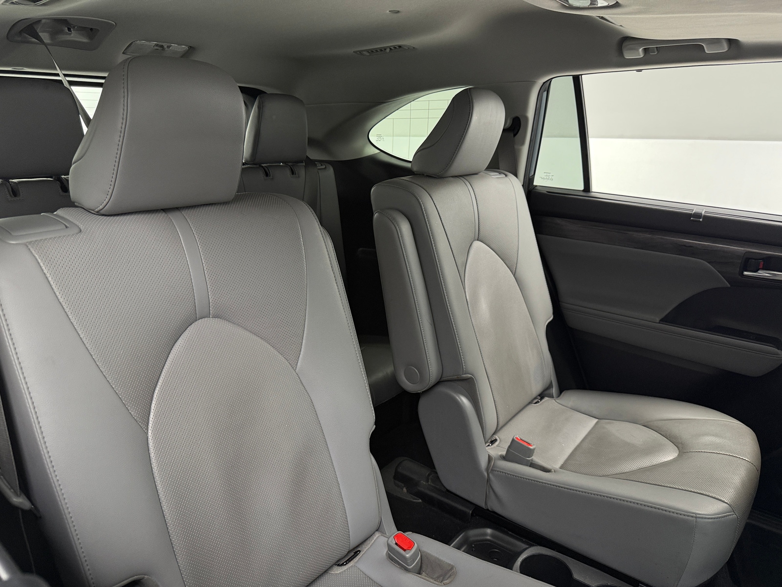 Thumbnail: 2020 Toyota Highlander - 5