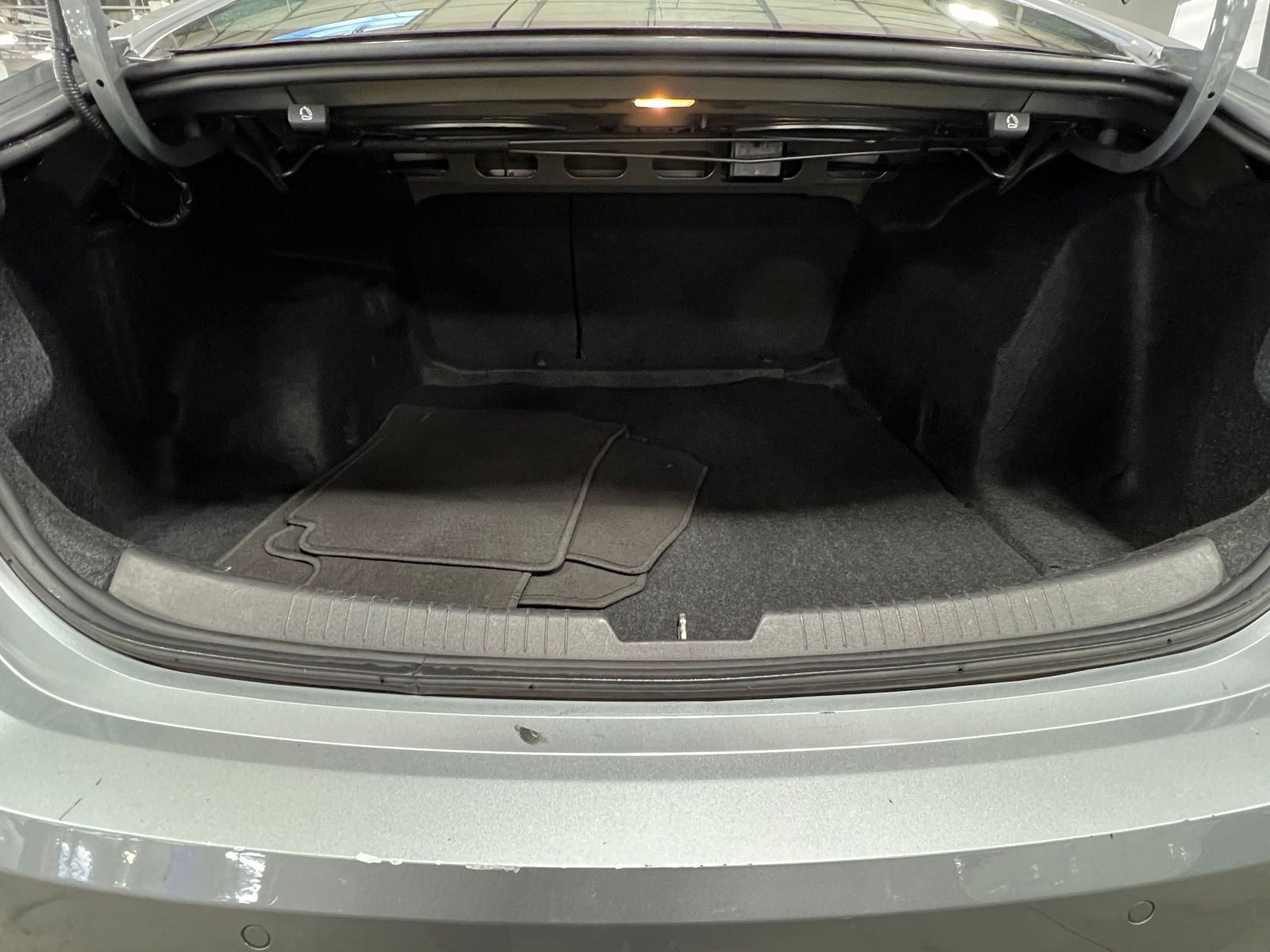 Thumbnail: 2024 Chevrolet Malibu - 7