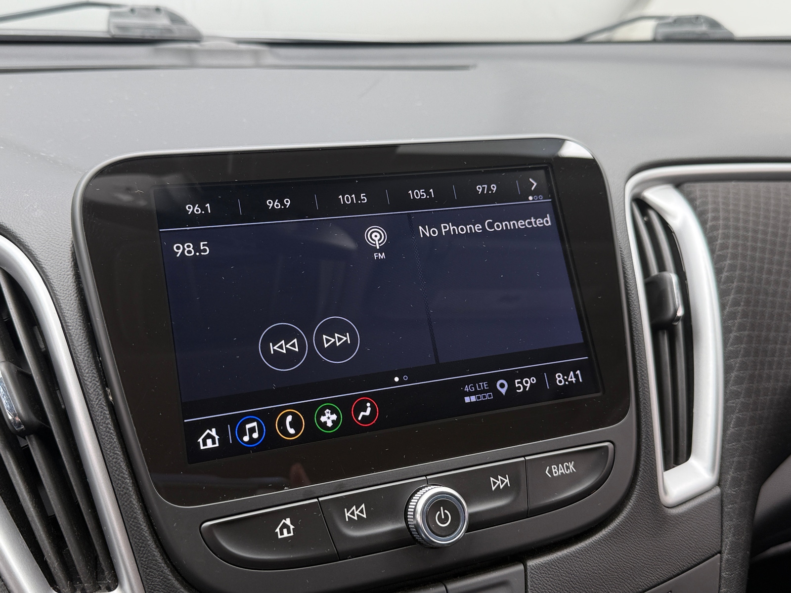 Thumbnail: 2024 Chevrolet Malibu - 4