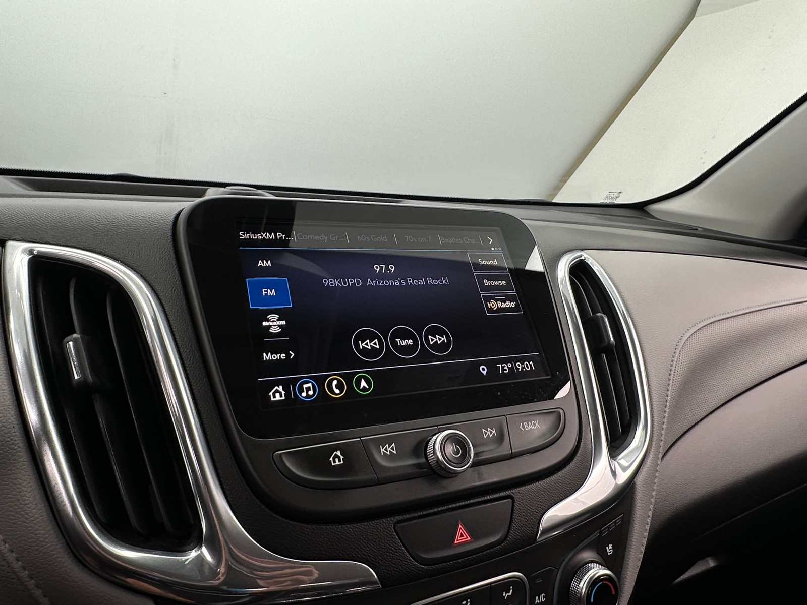 Thumbnail: 2019 Chevrolet Equinox - 3