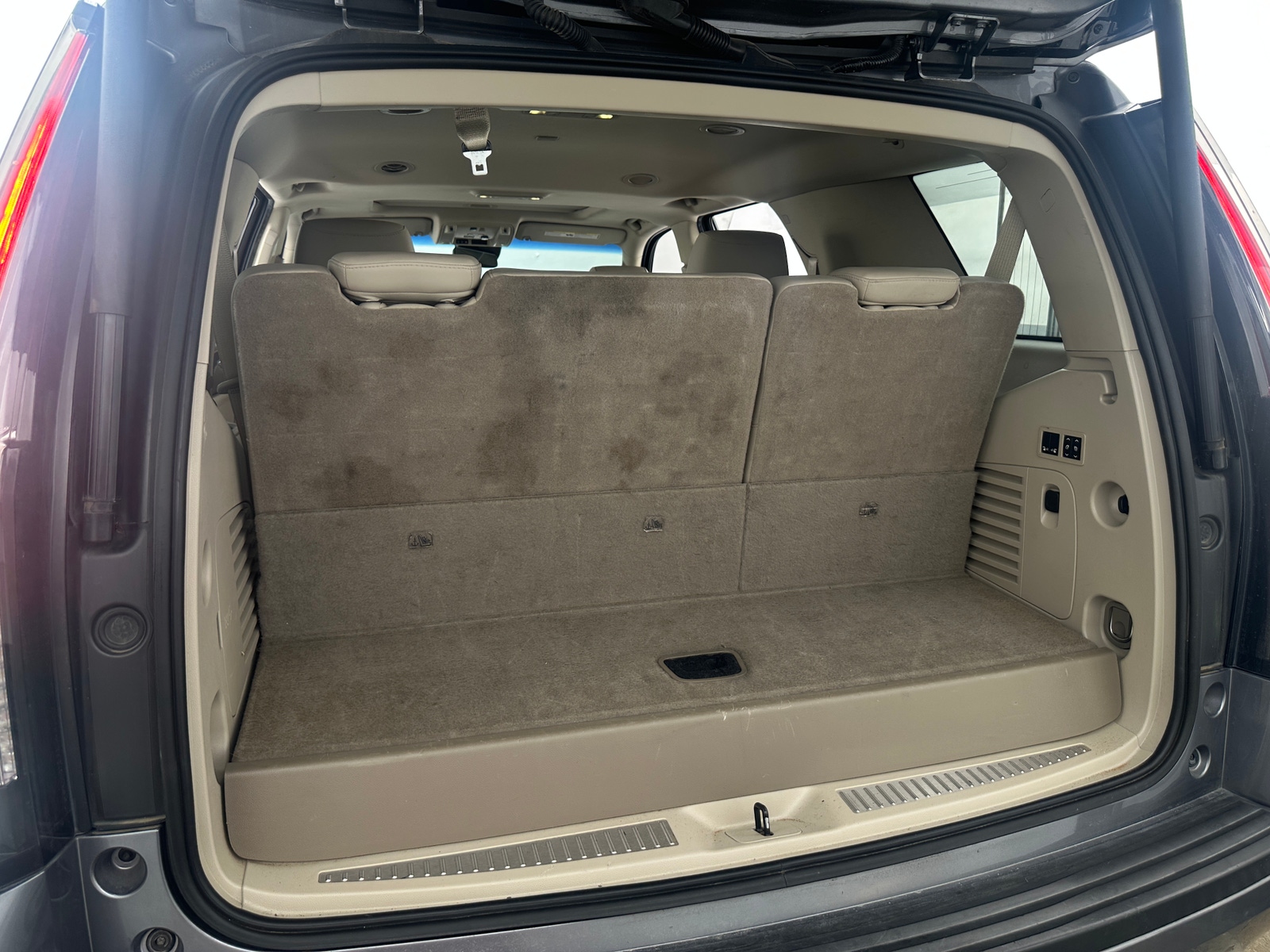 Thumbnail: 2019 Cadillac Escalade - 6