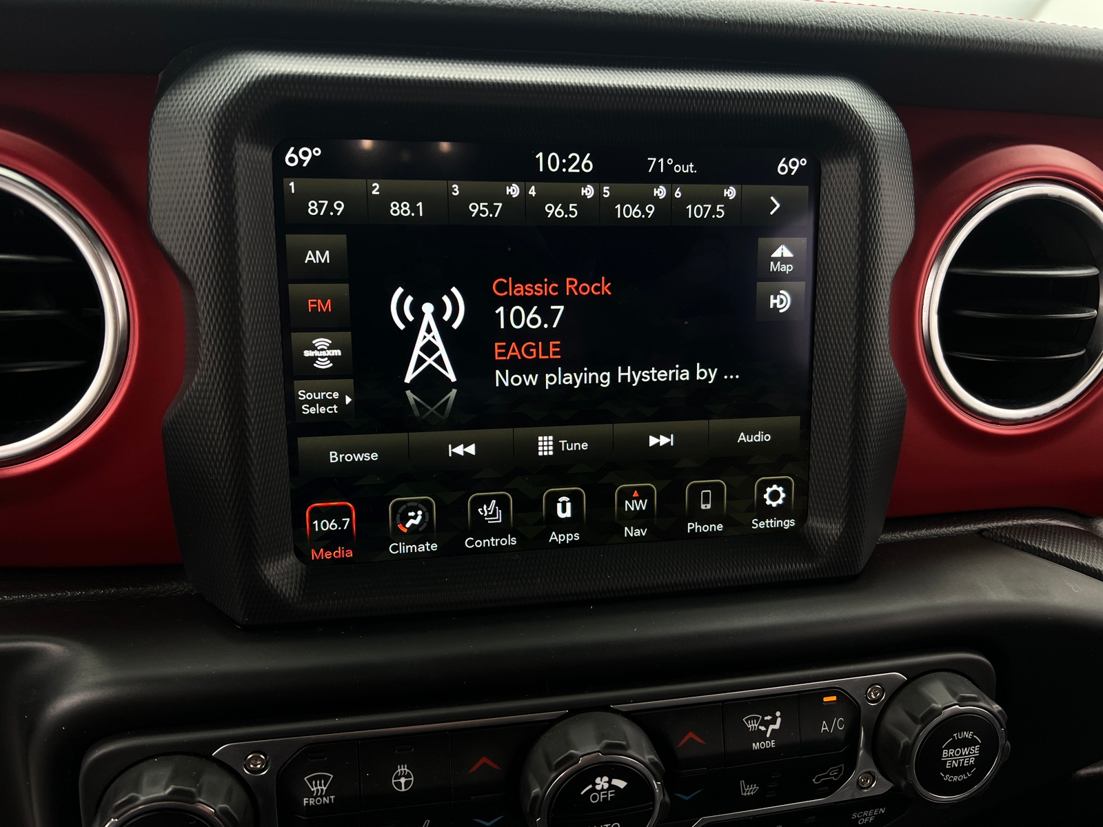 Thumbnail: 2022 Jeep Wrangler - 3