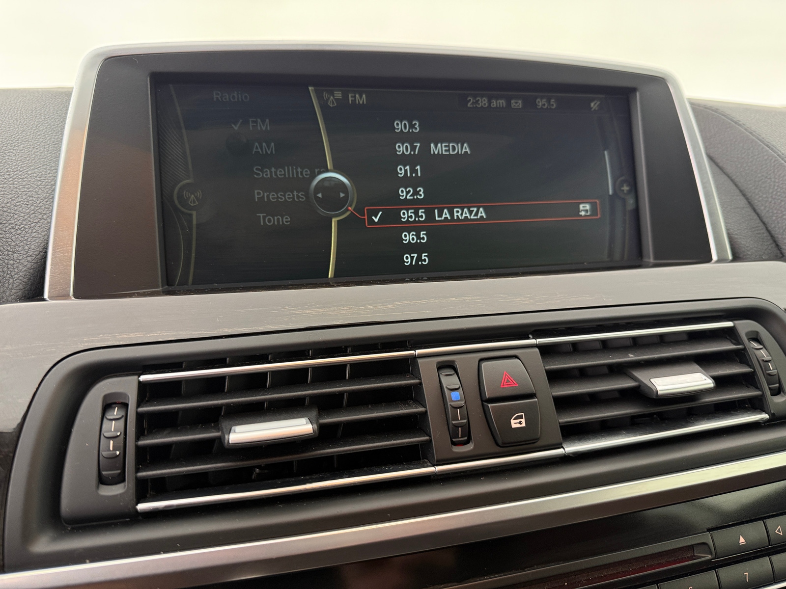 Thumbnail: 2013 BMW 6 Series - 3