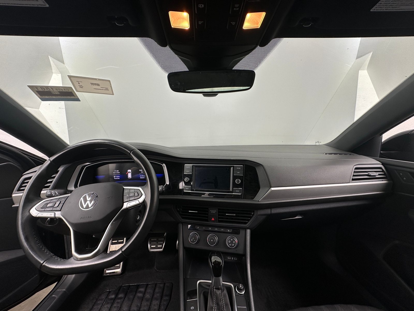 Thumbnail: 2024 Volkswagen Jetta - 3