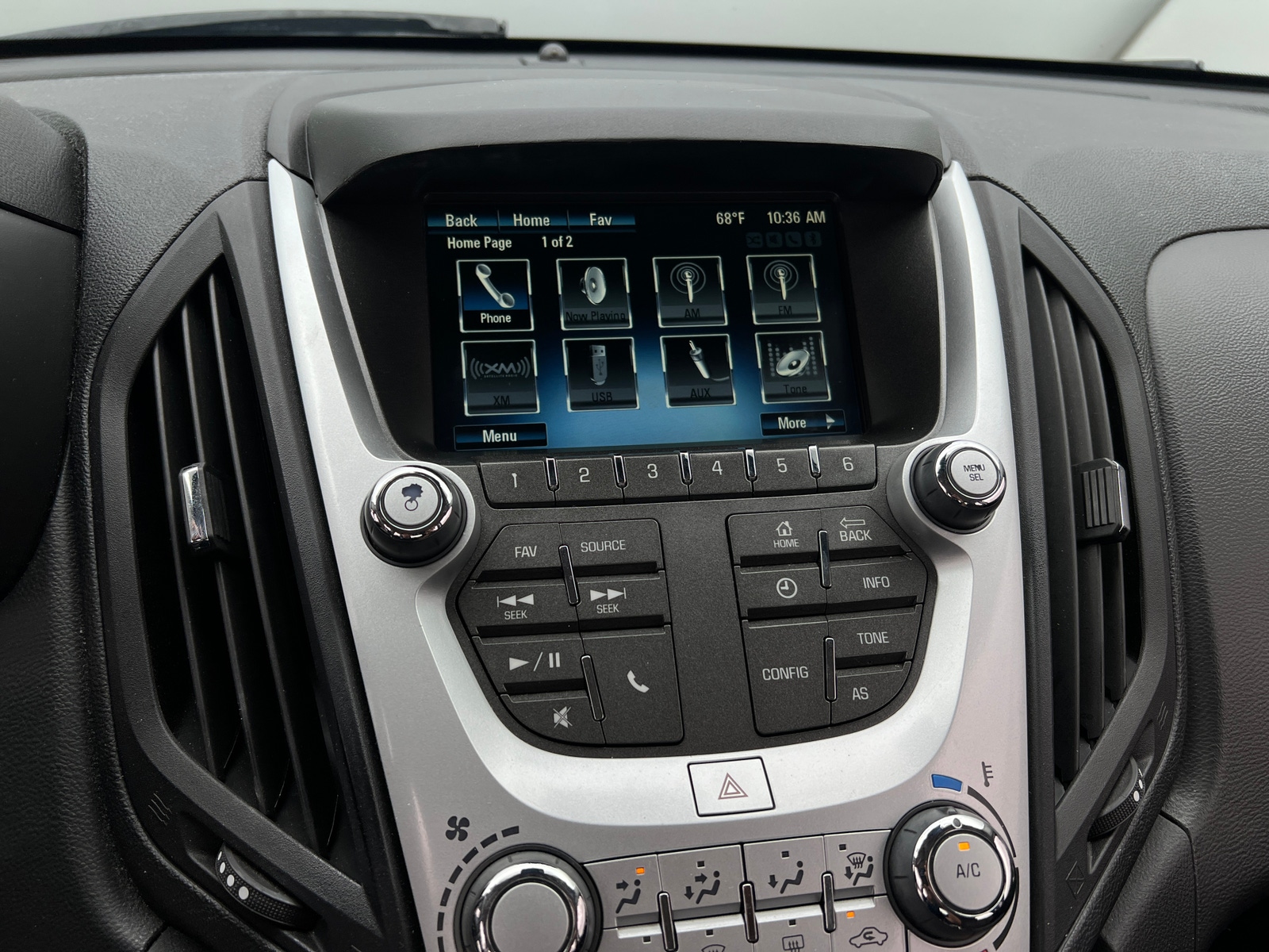 Thumbnail: 2017 Chevrolet Equinox - 4