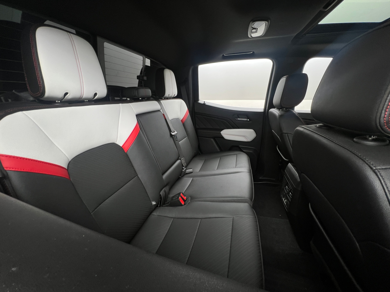 Thumbnail: 2023 GMC Canyon - 5