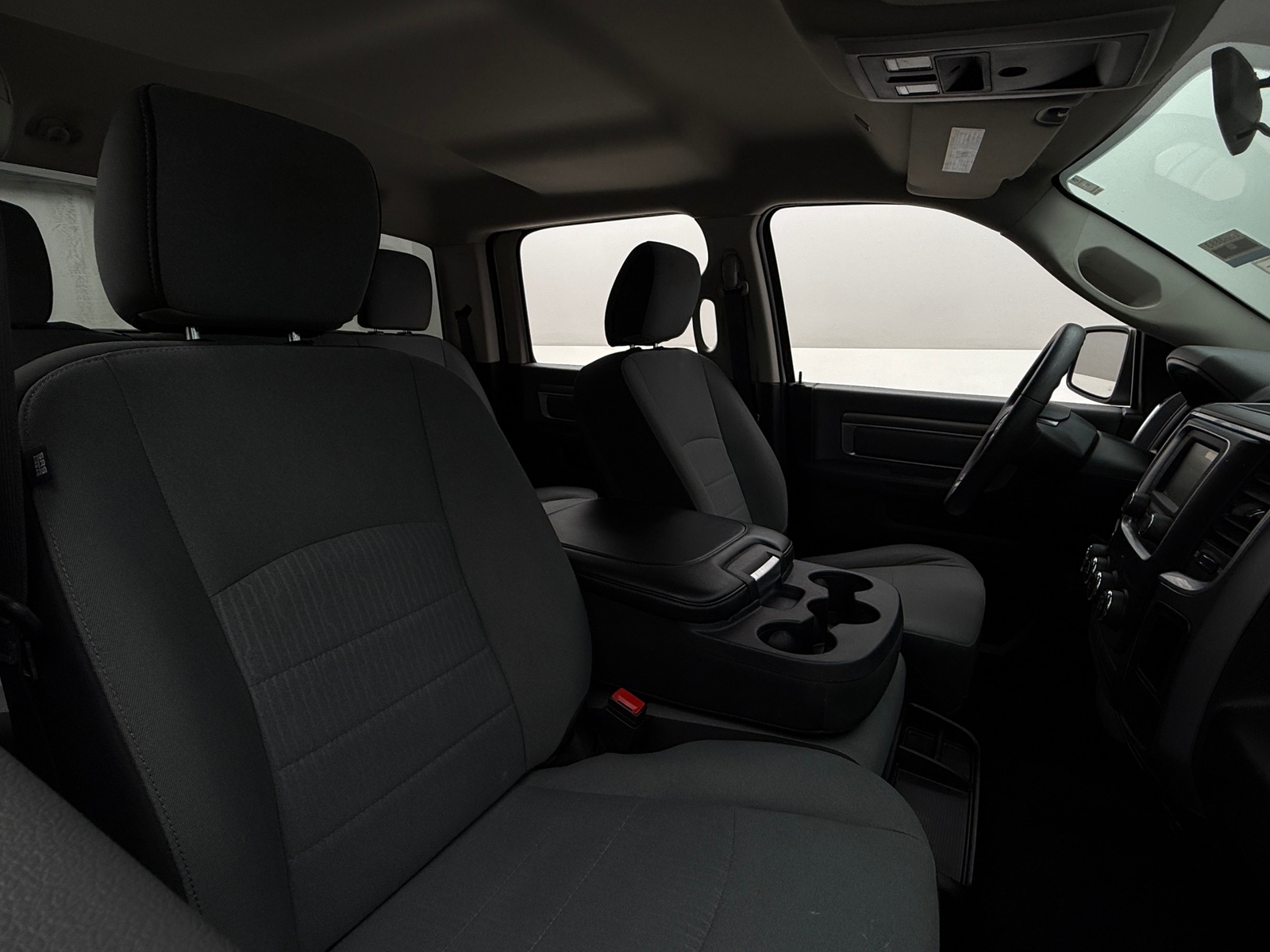 Thumbnail: 2022 RAM 1500 Classic - 2