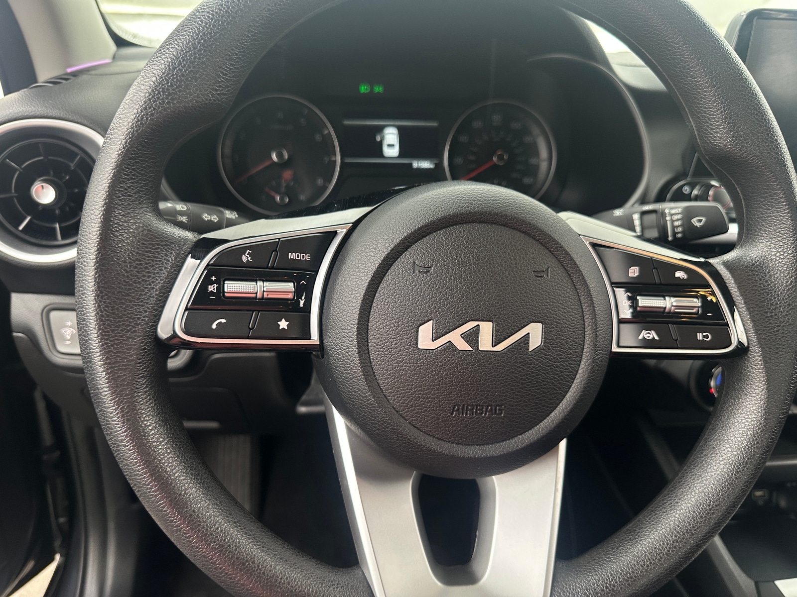 Thumbnail: 2024 Kia Forte - 5