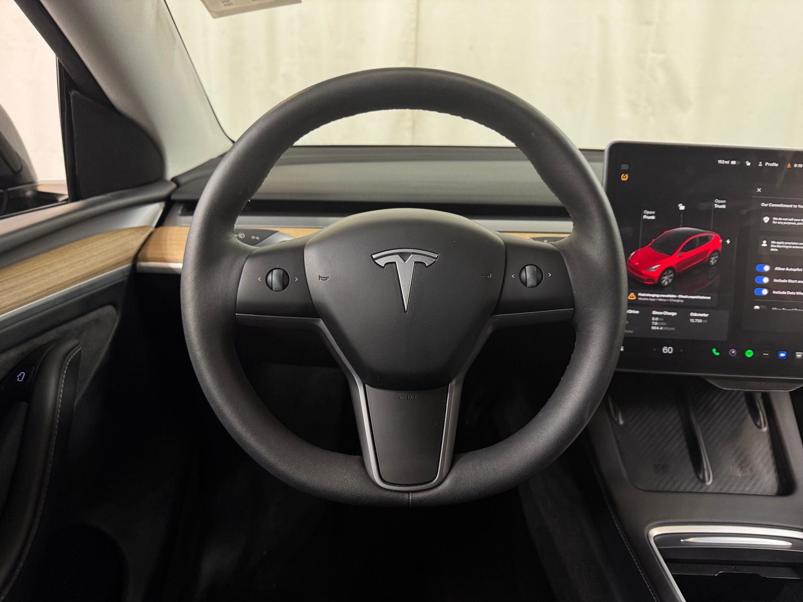 Thumbnail: 2024 Tesla Model Y - 4