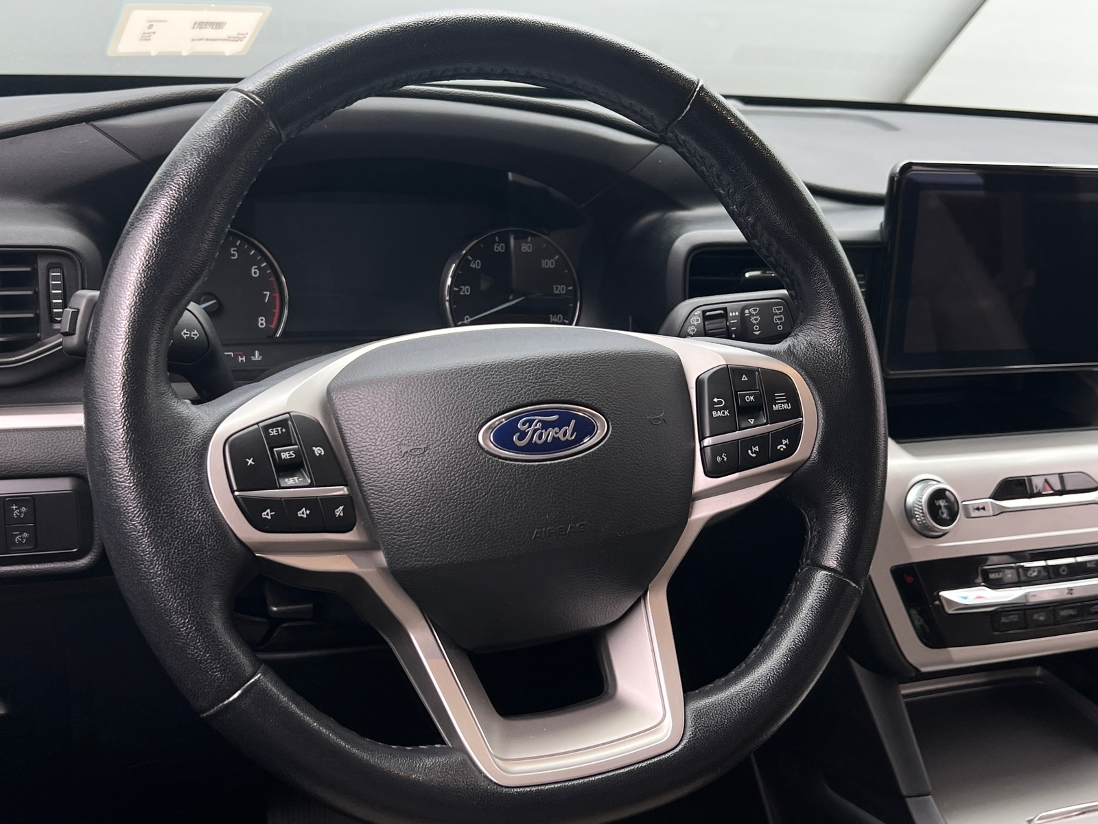 Thumbnail: 2022 Ford Explorer - 5