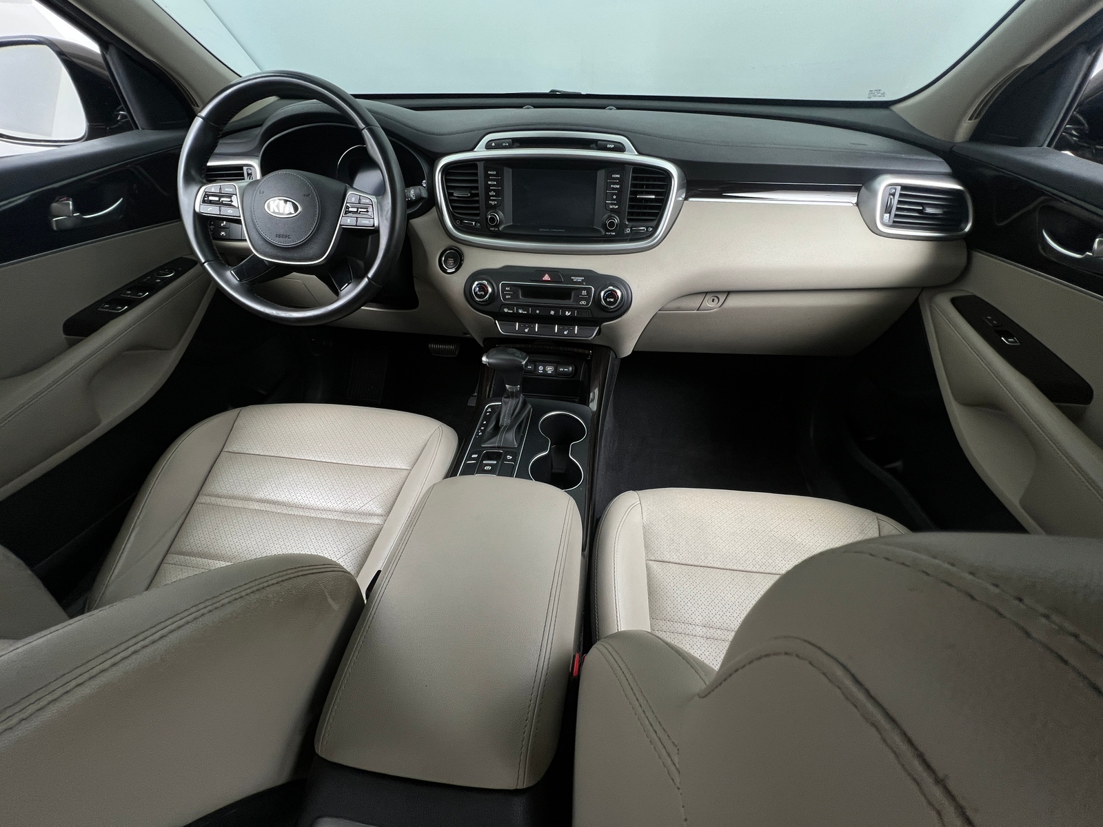 Thumbnail: 2019 Kia Sorento - 2