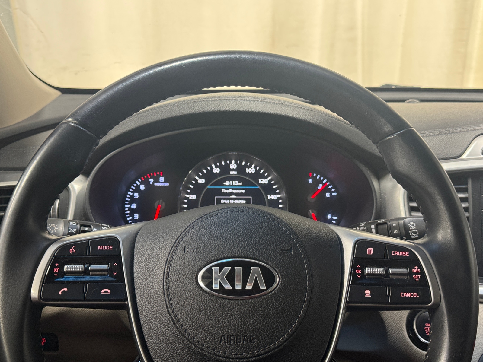 Thumbnail: 2019 Kia Sorento - 4