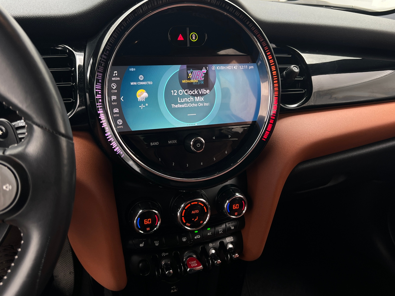 Thumbnail: 2023 MINI Cooper Hardtop - 3