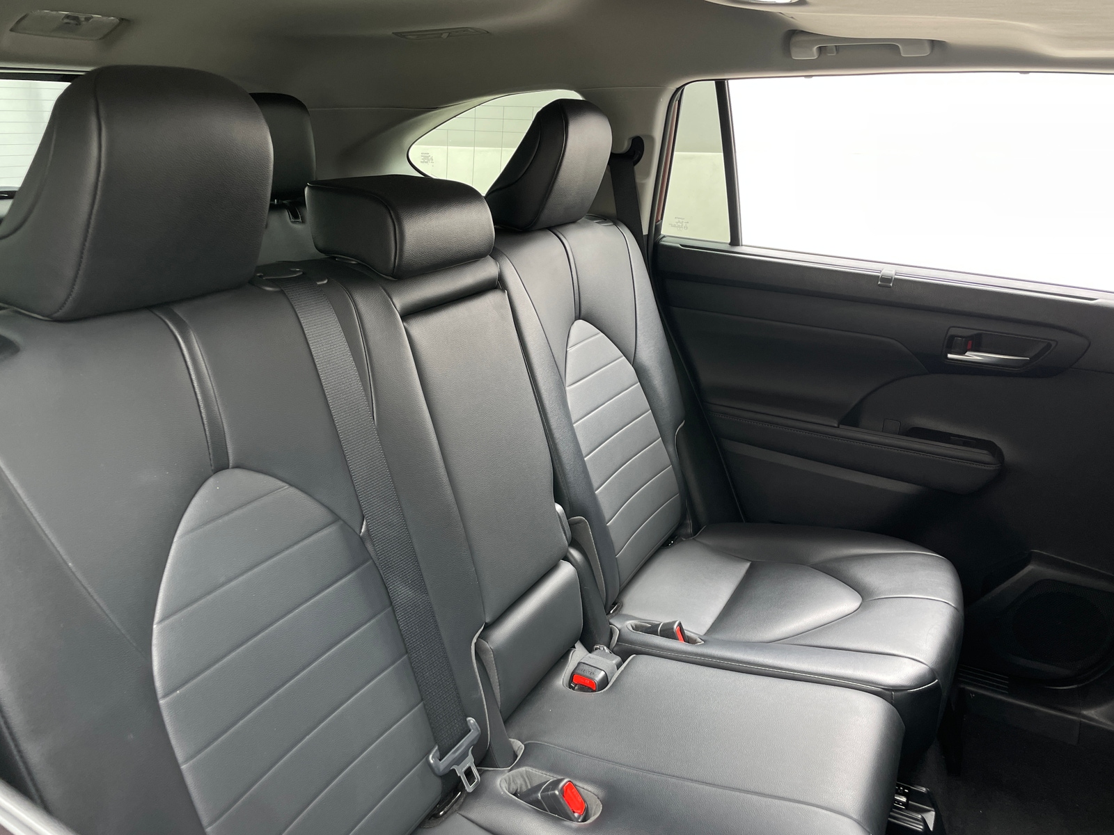 Thumbnail: 2020 Toyota Highlander - 5