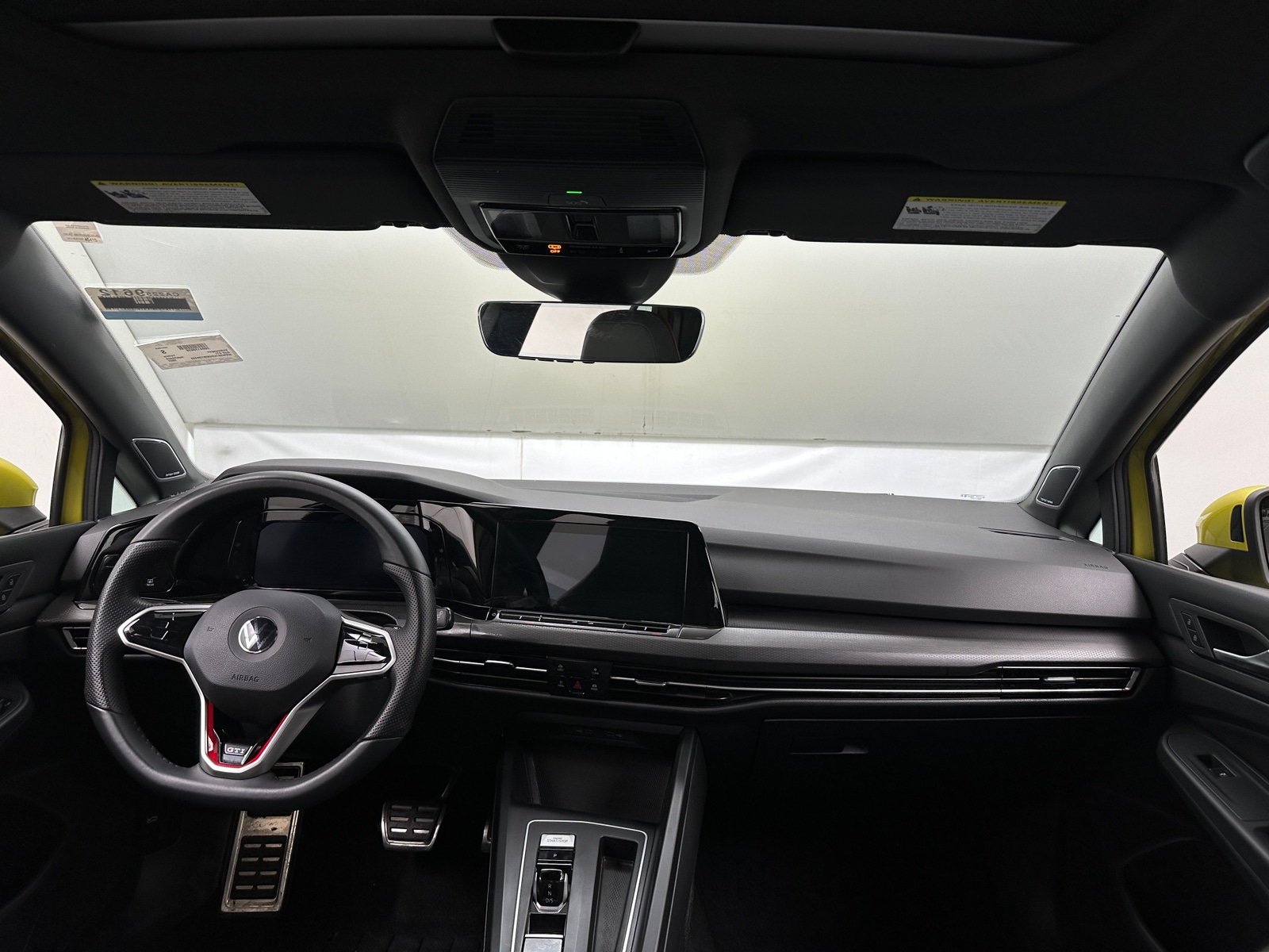 Thumbnail: 2022 Volkswagen Golf - 2