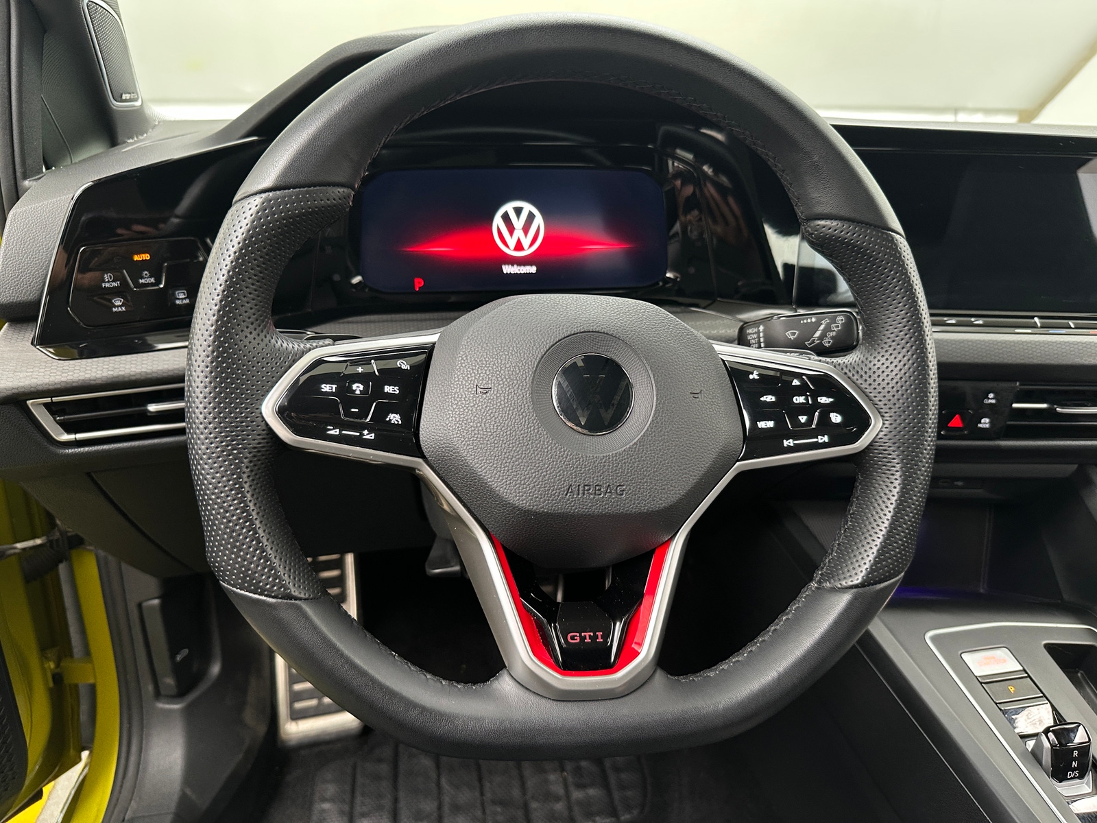 Thumbnail: 2022 Volkswagen Golf - 4