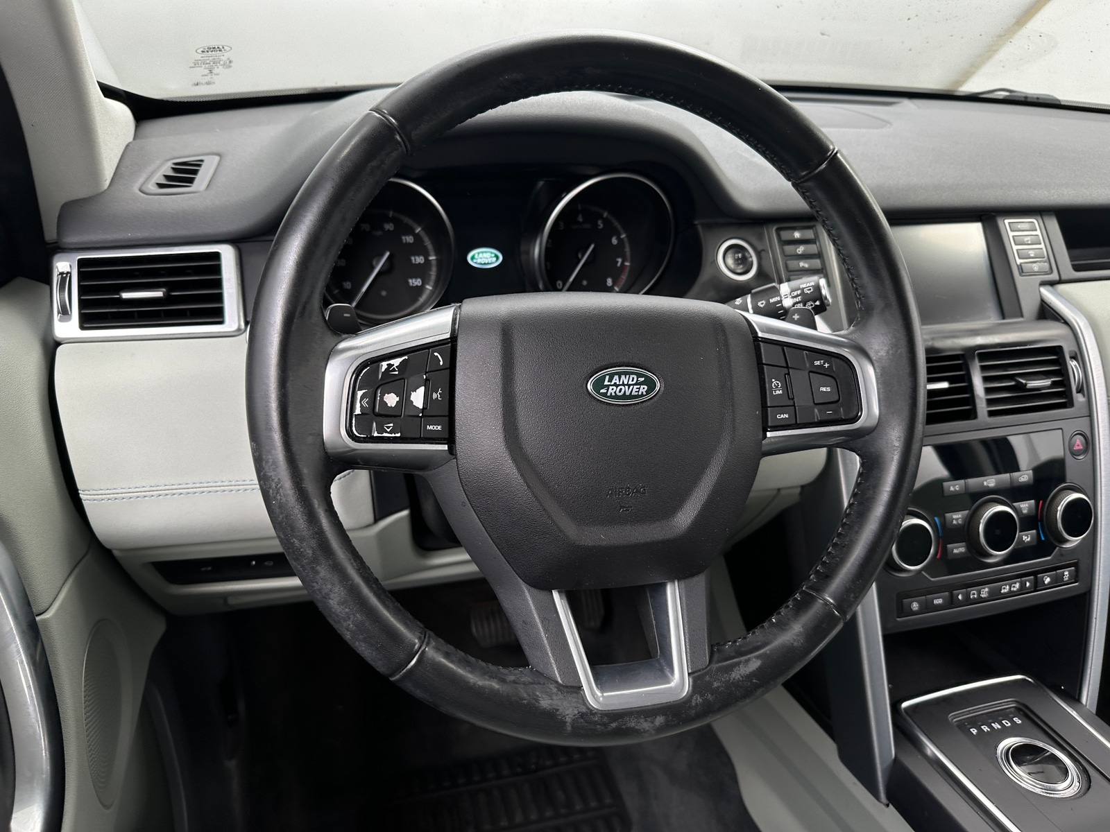 Thumbnail: 2018 Land Rover Discovery Sport - 5
