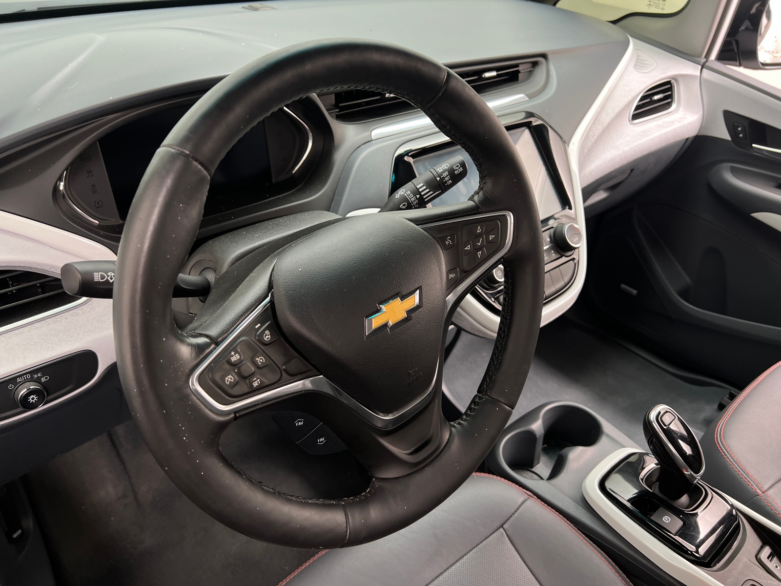 Thumbnail: 2017 Chevrolet Bolt EV - 4