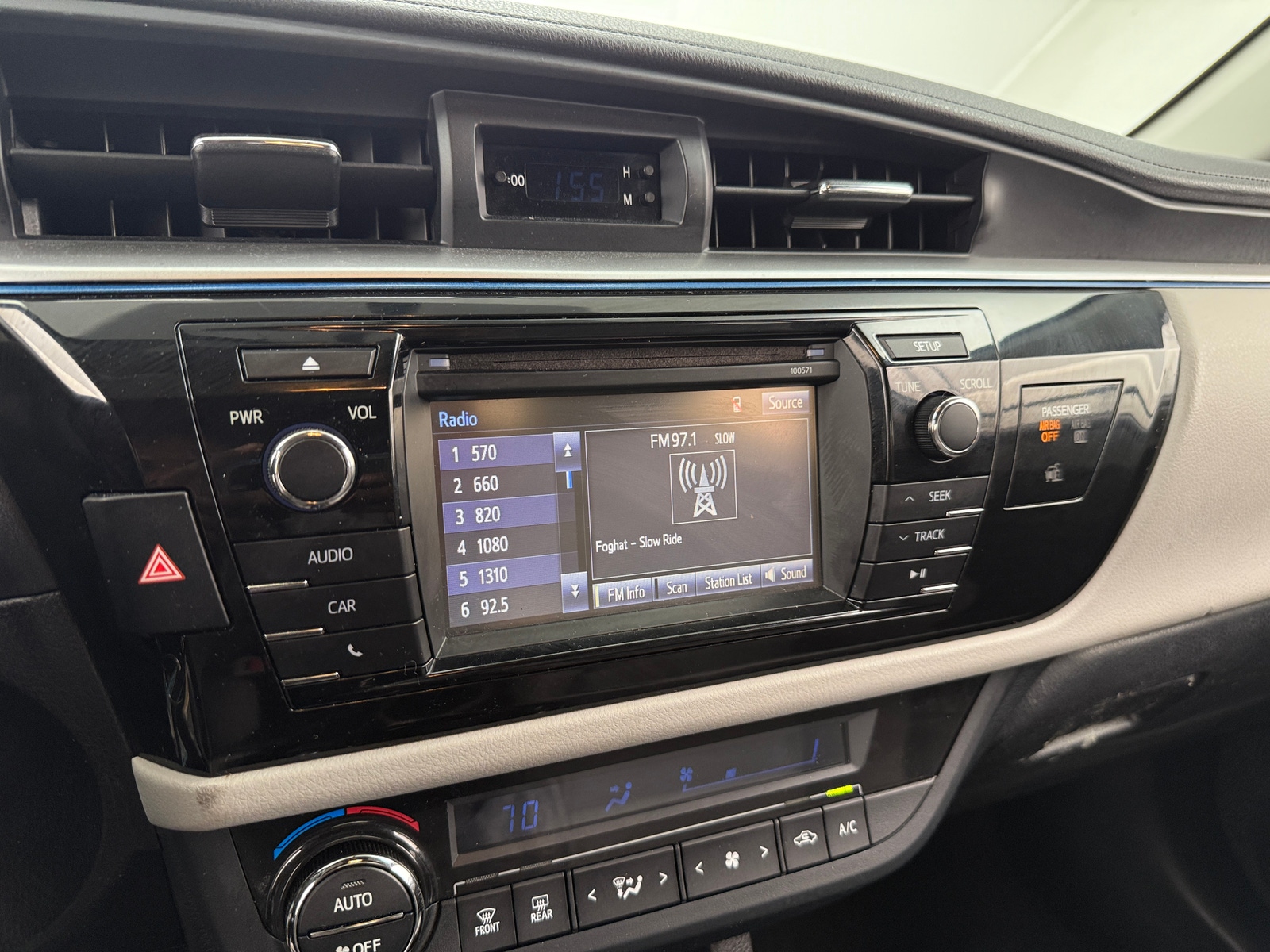 Thumbnail: 2016 Toyota Corolla - 4