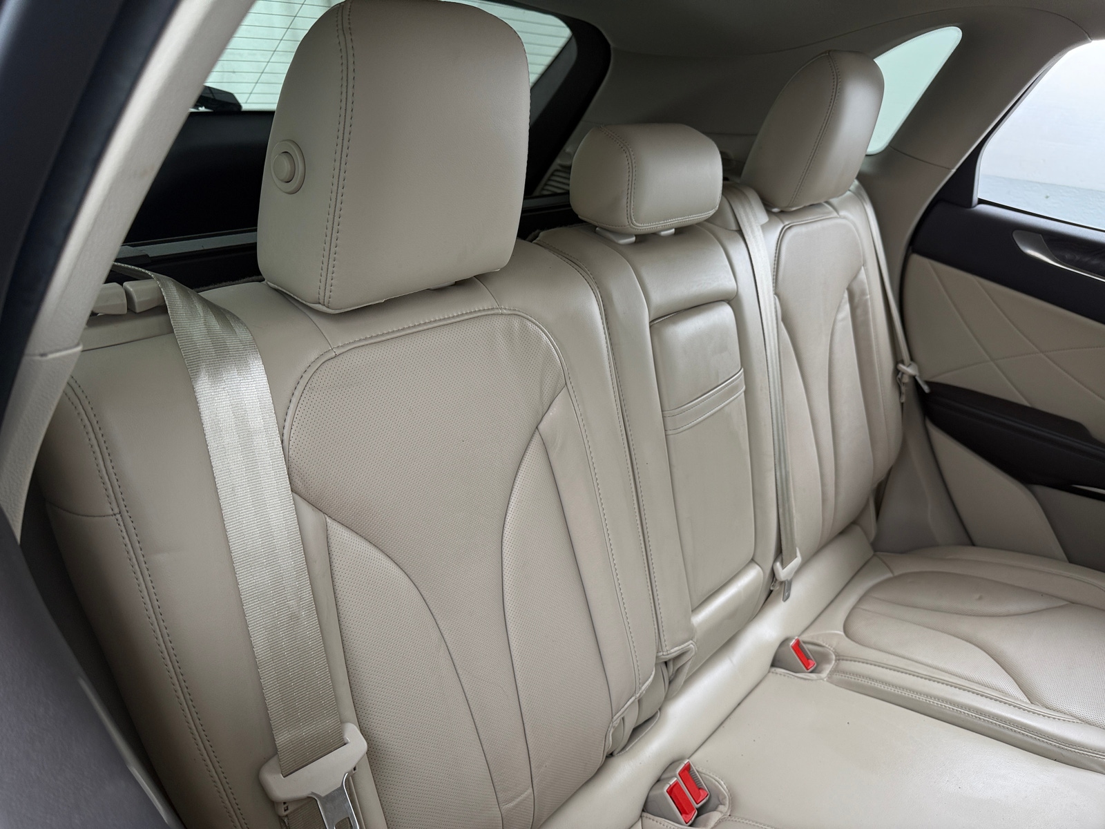 Thumbnail: 2017 Lincoln MKC - 5