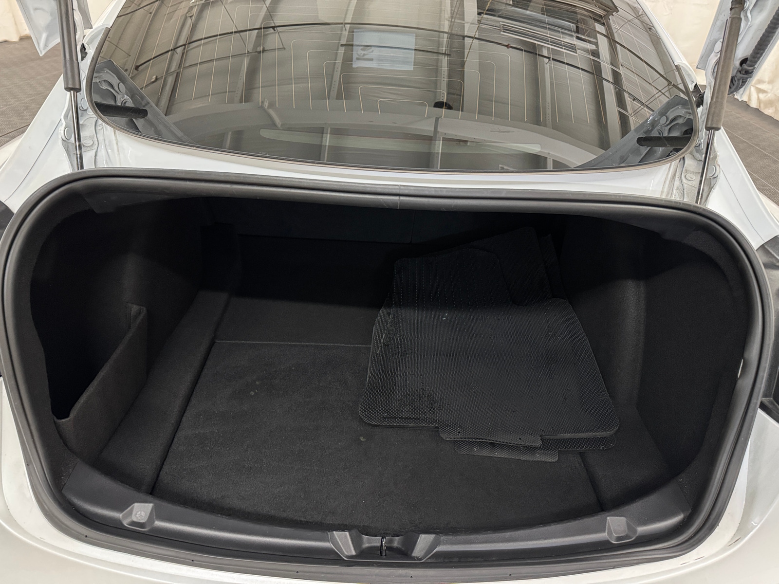 Thumbnail: 2020 Tesla Model 3 - 6