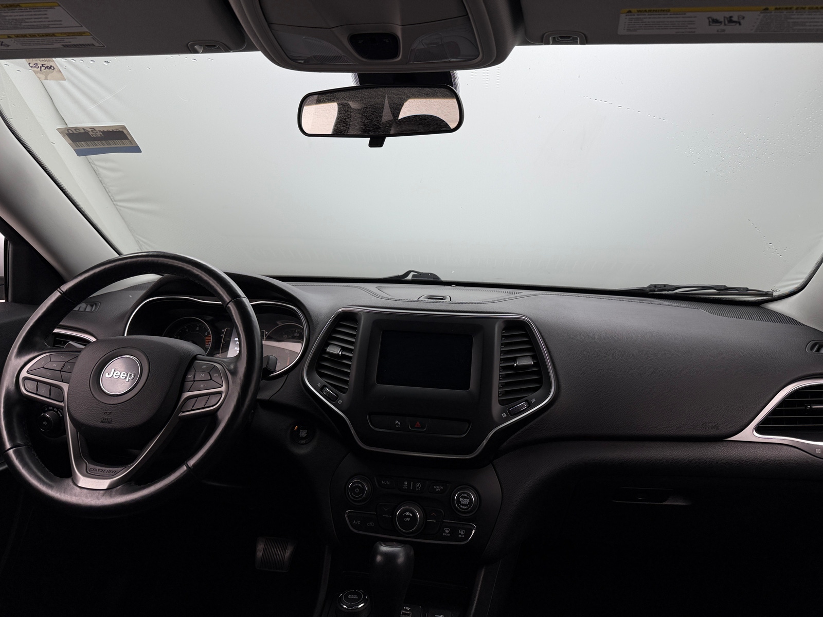 Thumbnail: 2019 Jeep Cherokee - 3