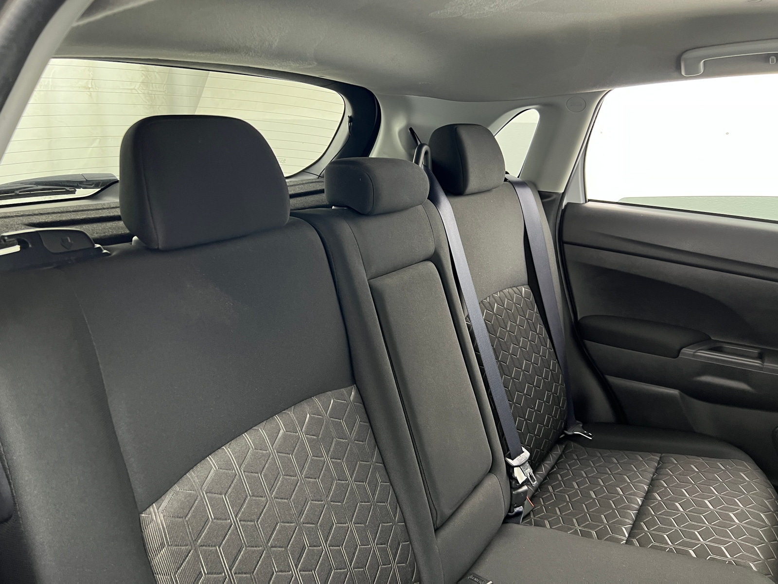 Thumbnail: 2024 Mitsubishi Outlander Sport - 6