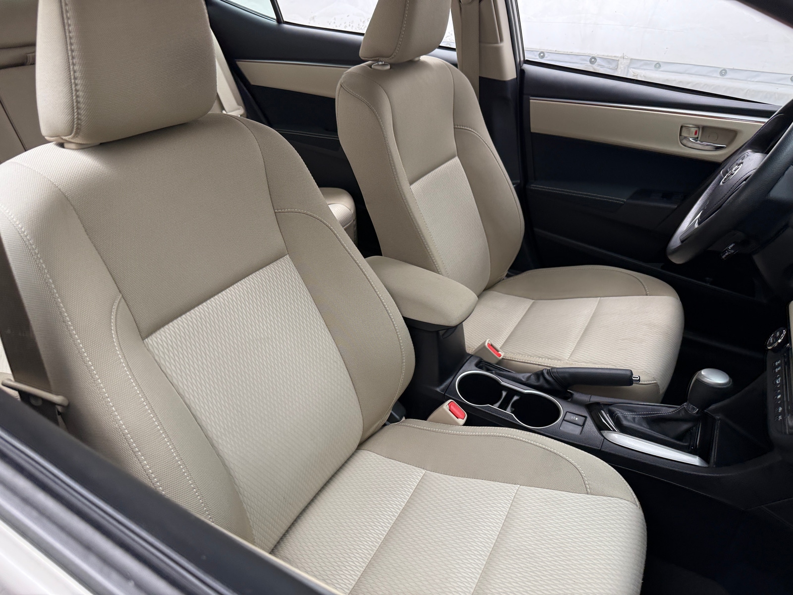 Thumbnail: 2016 Toyota Corolla - 2