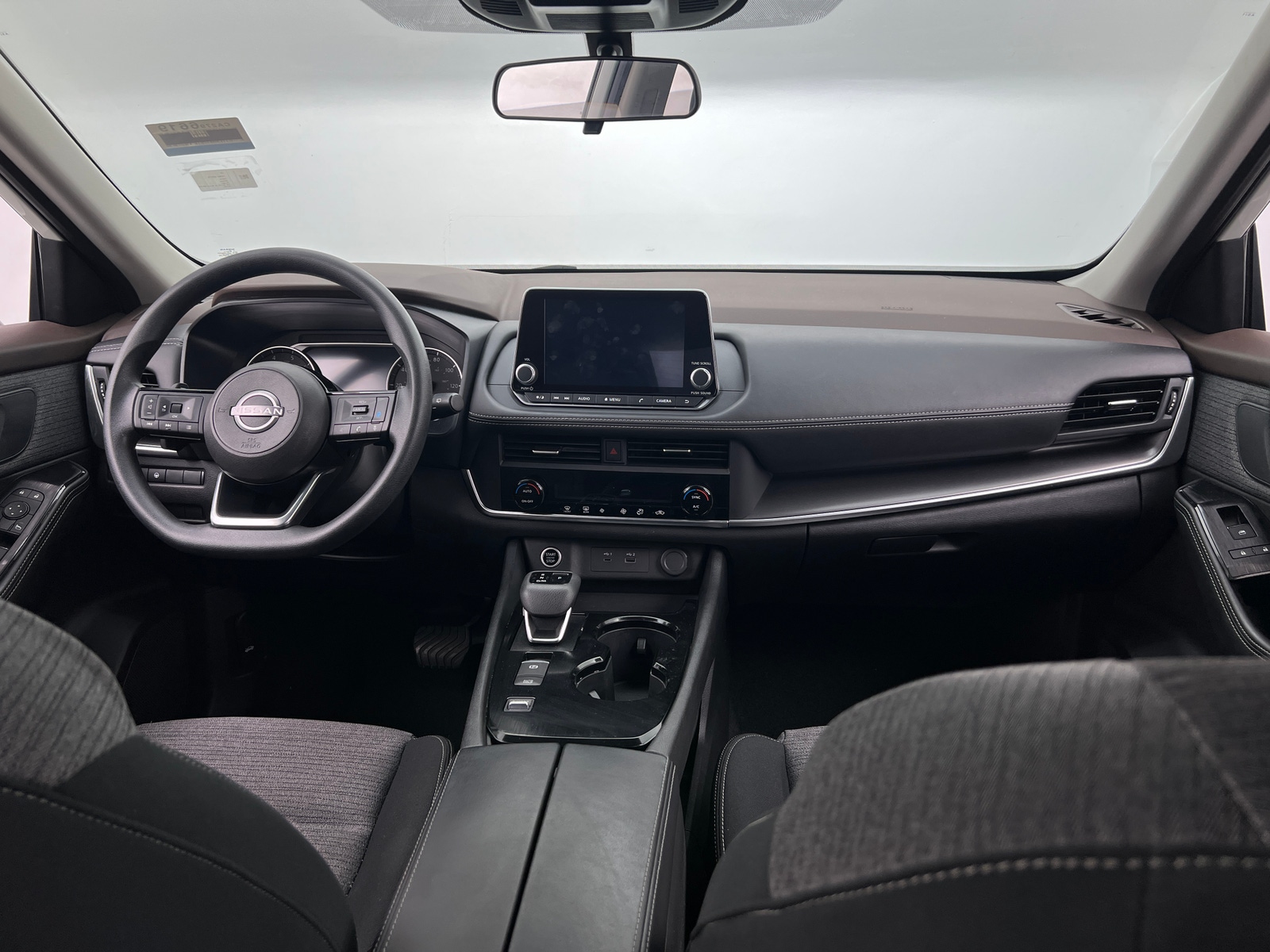 Thumbnail: 2023 Nissan Rogue - 3