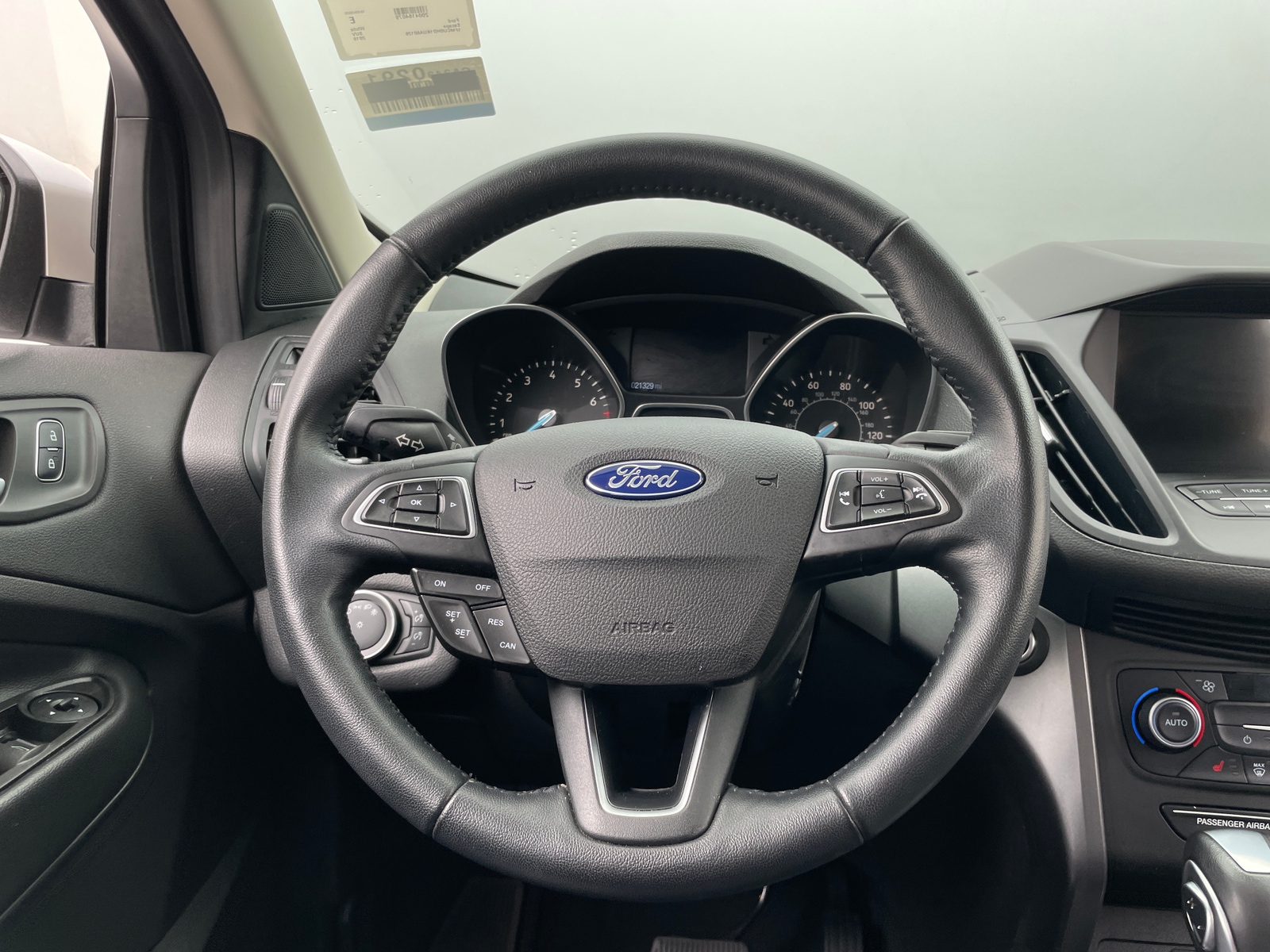 Thumbnail: 2019 Ford Escape - 4