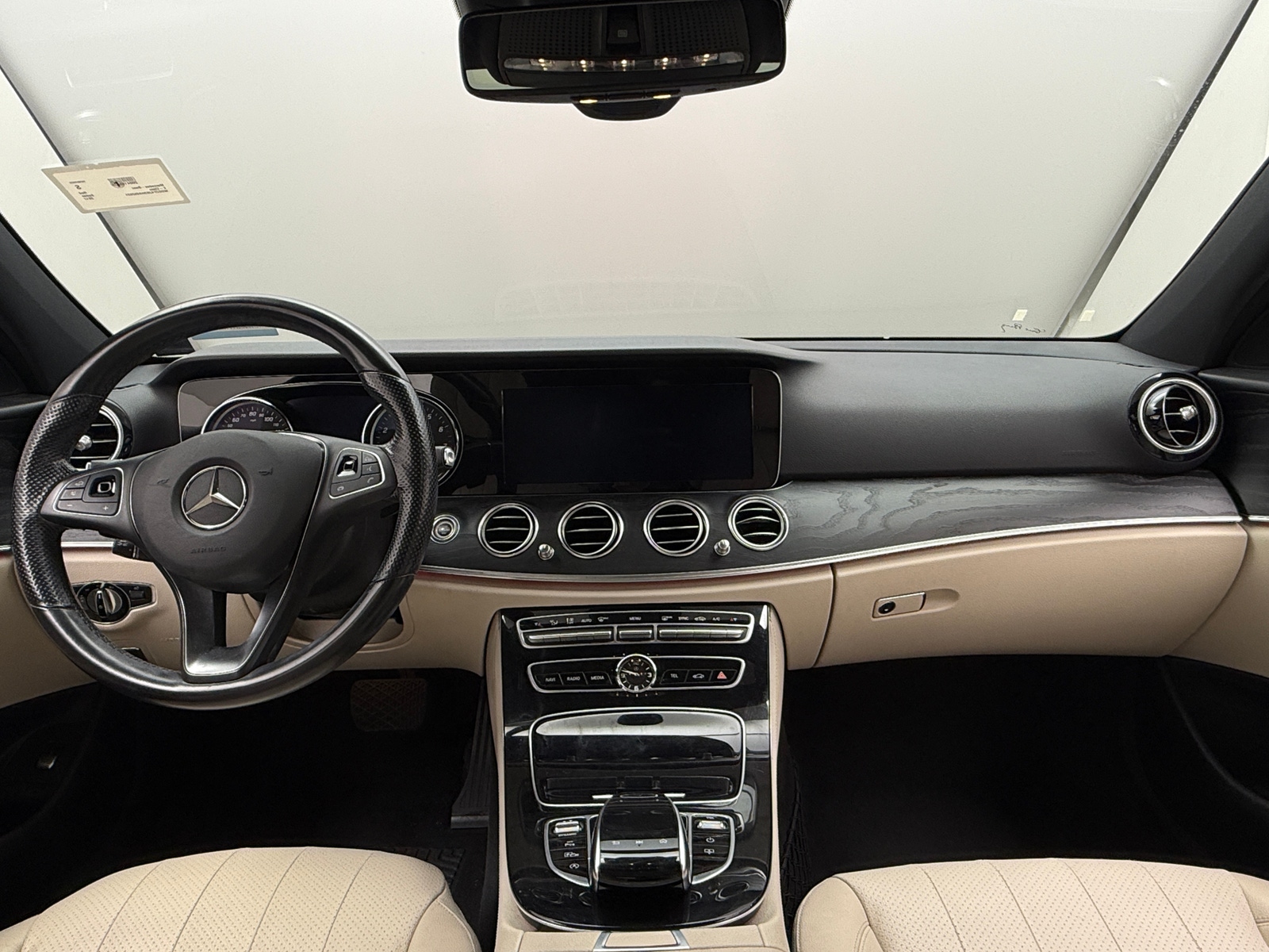 Thumbnail: 2017 Mercedes-Benz E-Class - 2