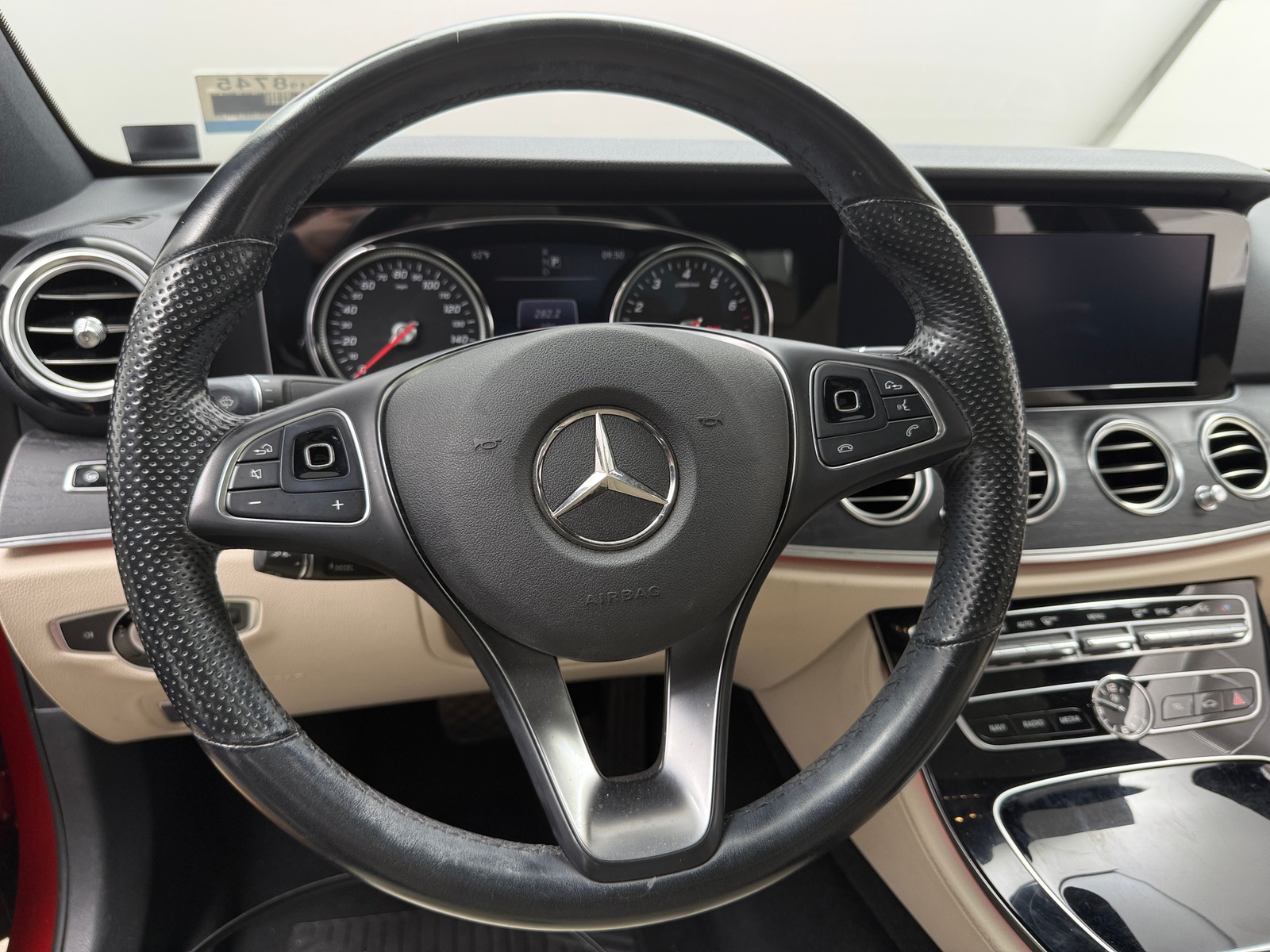 Thumbnail: 2017 Mercedes-Benz E-Class - 4