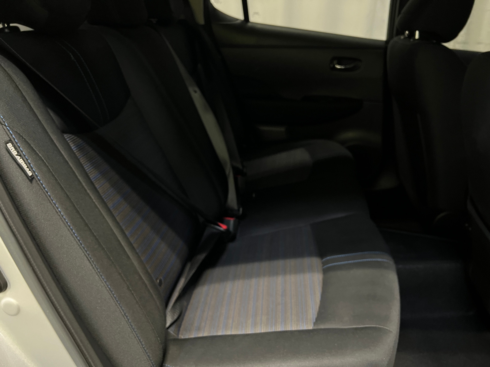 Thumbnail: 2020 Nissan Leaf - 6