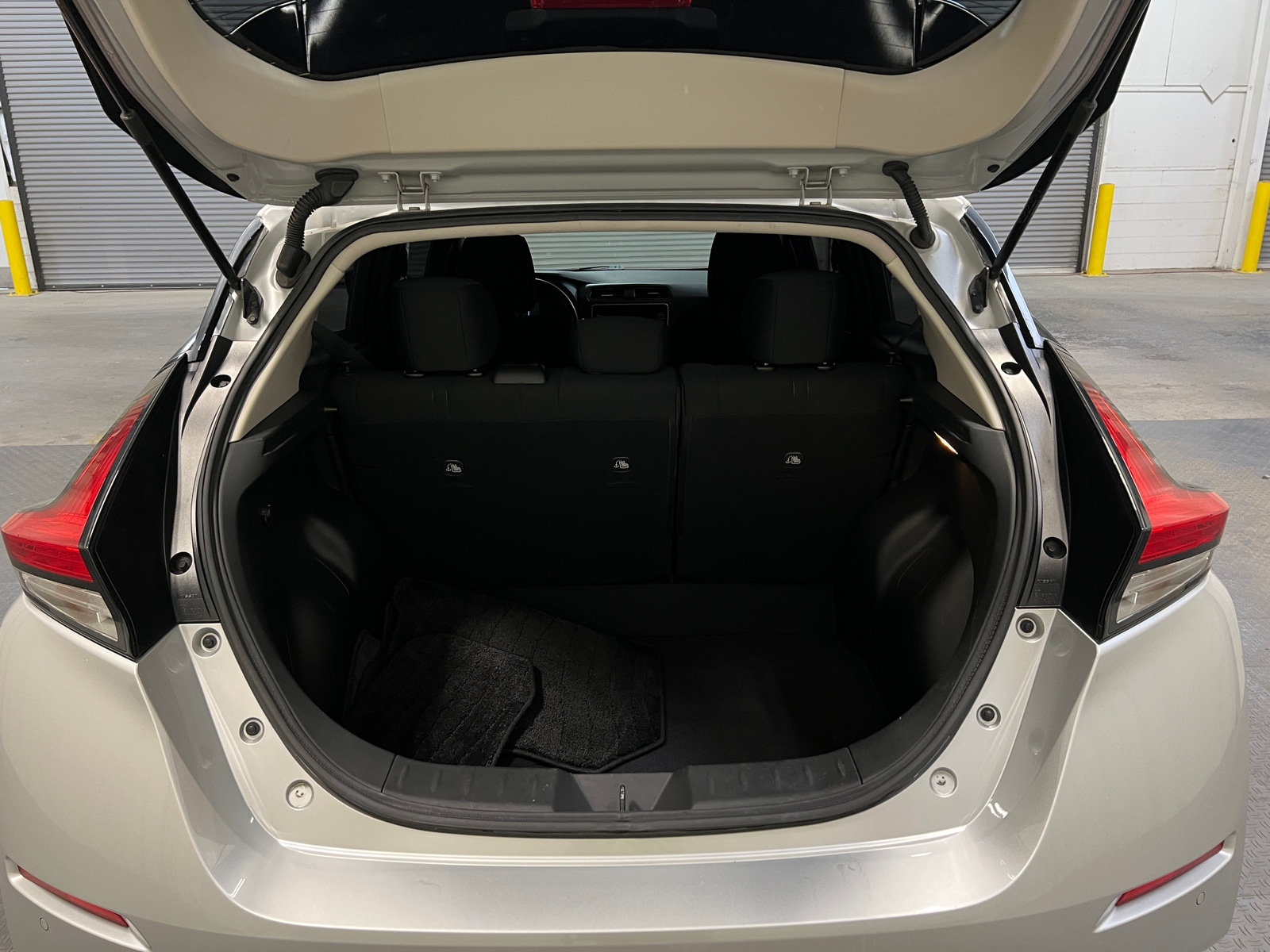 Thumbnail: 2020 Nissan Leaf - 7