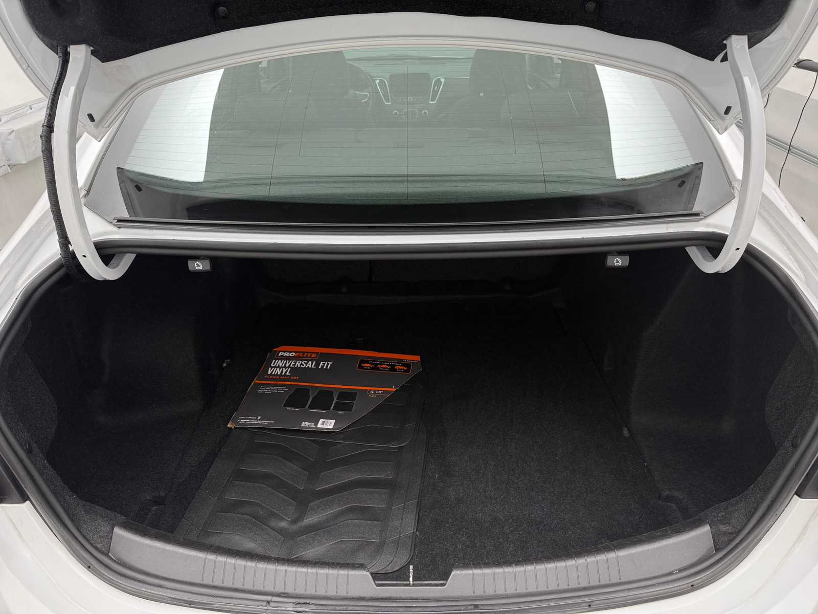 Thumbnail: 2024 Chevrolet Malibu - 7