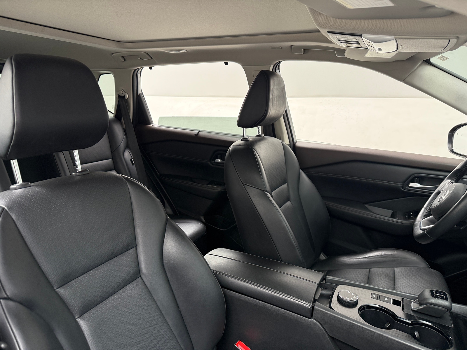 Thumbnail: 2022 Nissan Rogue - 2