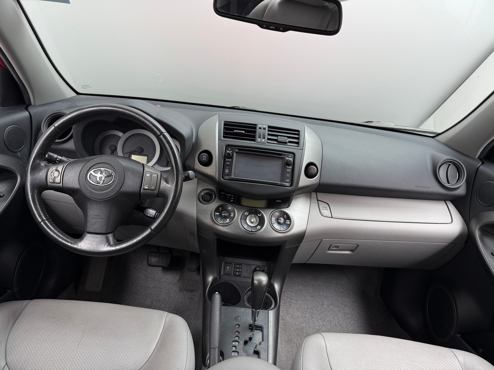 Thumbnail: 2012 Toyota RAV4 - 3