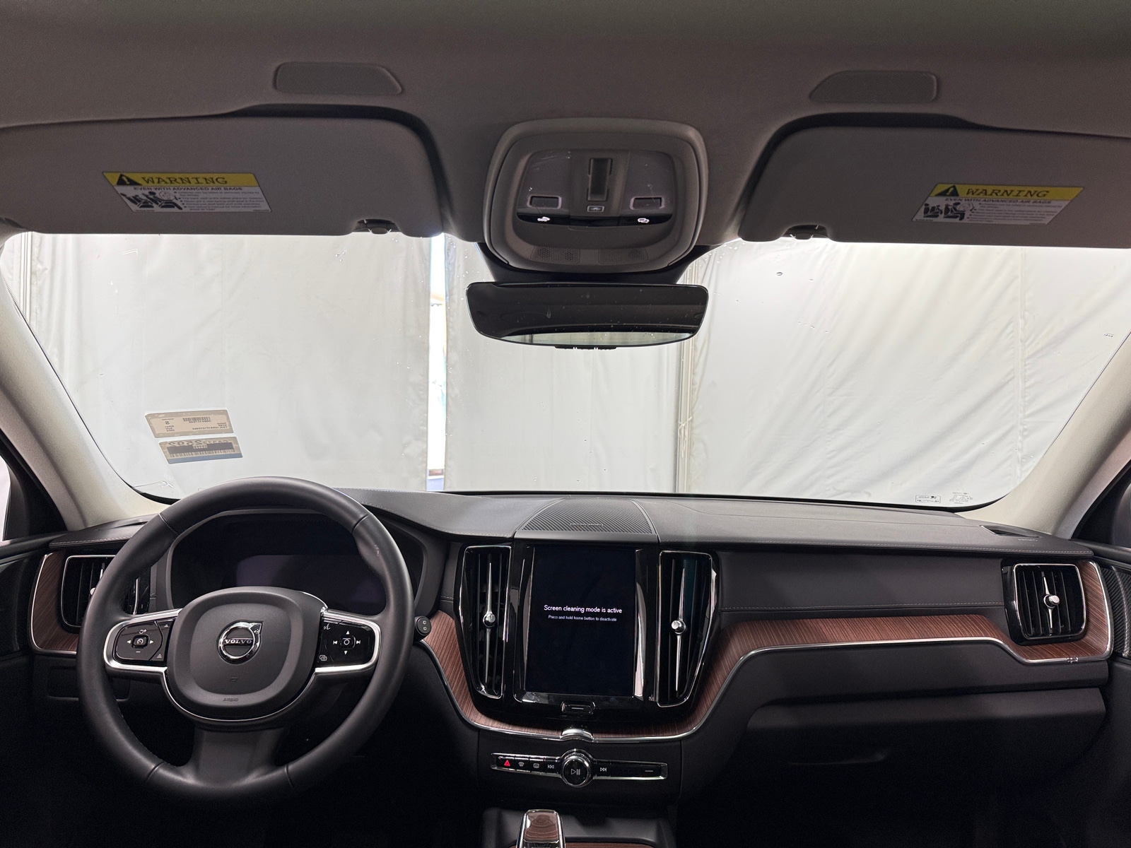 Thumbnail: 2023 Volvo XC60 - 2